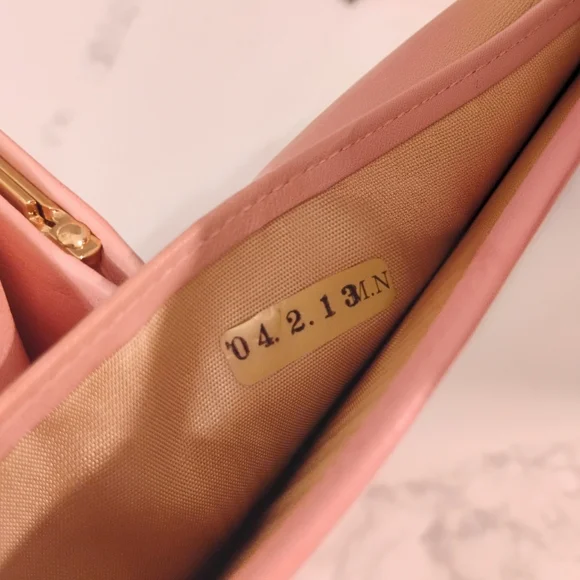 CHANEL Pink CC Caviar Leather Wallet w/ Kisslock & GHW - Picture 7 of 10